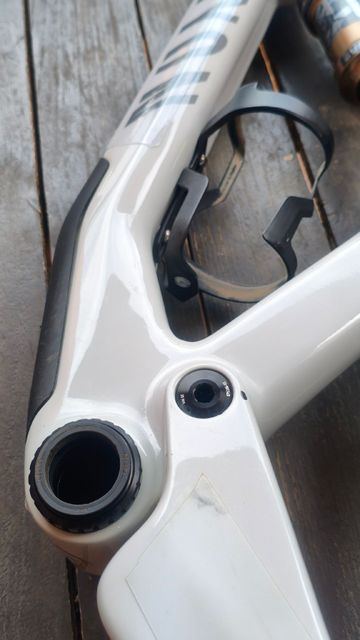 Tweedehands Canyon Spectral 125 CF 9 2023 Frameset 2023 Mountainbike — afbeelding 16 van 19