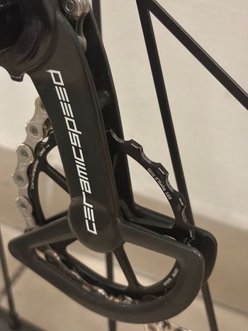 Used Bianchi Specialissima - Dura Ace Di2 2022 2022 Road & Gravel, White — image 4 of 8
