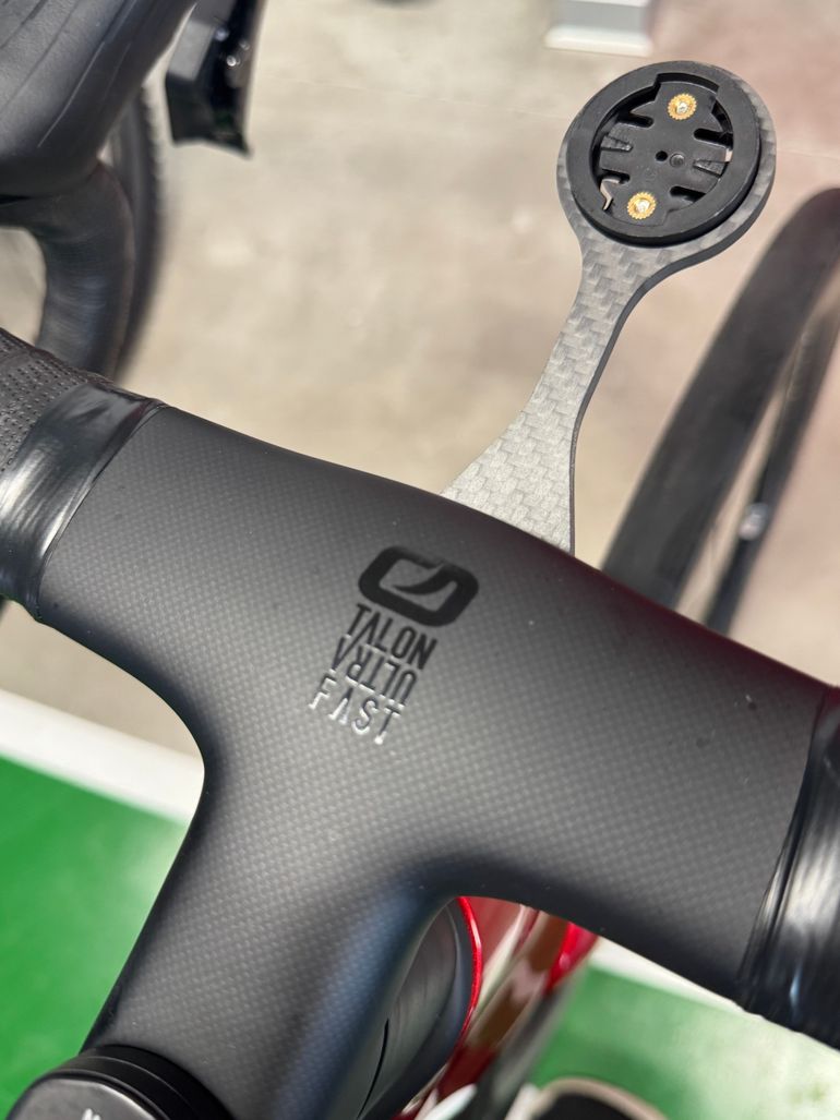 Used Pinarello F7 MY26 2026 Road & Gravel, Red — image 8 of 8