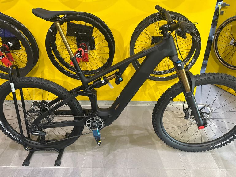 Gebrauchtes CUBE Ams Shimano Deore XT Di2 2027 Mountainbike, Schwarz — Bild 2 von 8