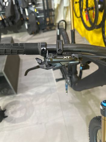 Gebrauchtes CUBE Ams Shimano Deore XT Di2 2027 Mountainbike, Schwarz — Bild 6 von 8