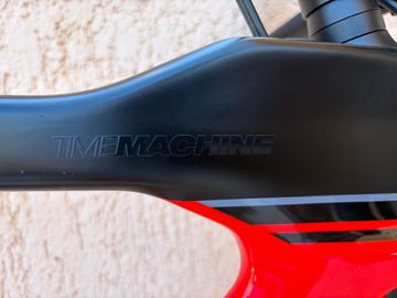 Used BMC Timemachine ONE 2023 2023 Road & Gravel, Red — image 5 of 9
