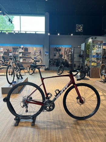 Used Giant Defy Advanced 3 2024 2024 Road & Gravel