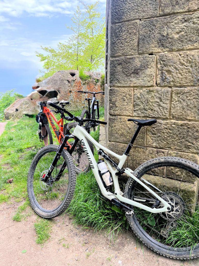 Specialized Stumpjumper Comp 2023 2023 Mountainbike de segunda mano, Blanco — imagen 5 de 5
