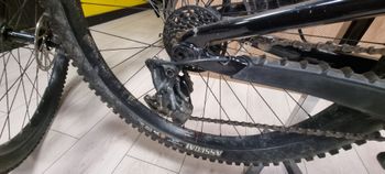 Used Santa Cruz V10 DH S 2024 2024 Mountainbike, Black, 29, 27.5 — image 3 of 3