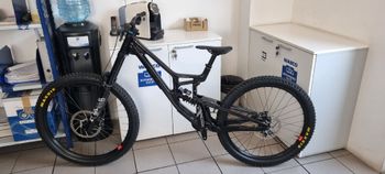 Použité Santa Cruz V10 DH S 2024 2024 MTB