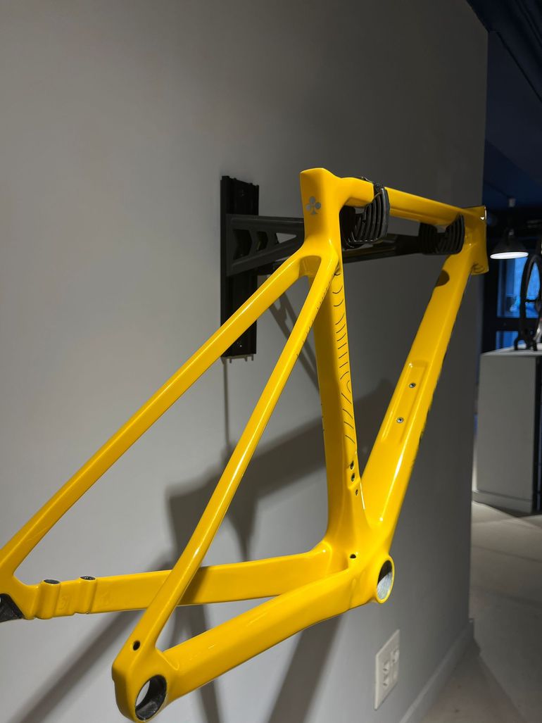 Used Colnago Frameset Frameset 2026 Road & Gravel, Orange — image 4 of 4