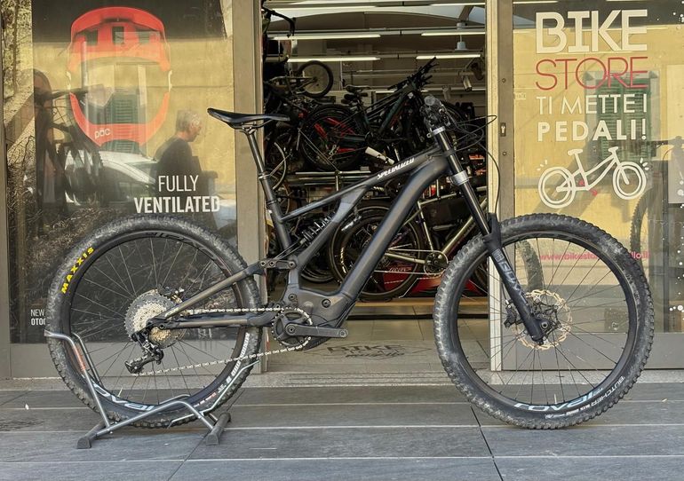 Used Specialized Turbo Kenevo Expert 2020 2020 Mountainbike, Black, 27.5 — image 1 of 5