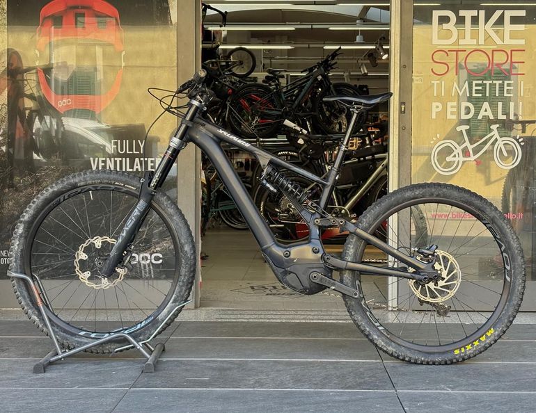 Used Specialized Turbo Kenevo Expert 2020 2020 Mountainbike, Black, 27.5 — image 2 of 5