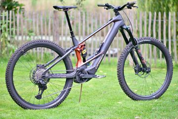 Orbea Wild M10 2025 2025 Mountainbike de segunda mano, Gris claro — imagen 8 de 9