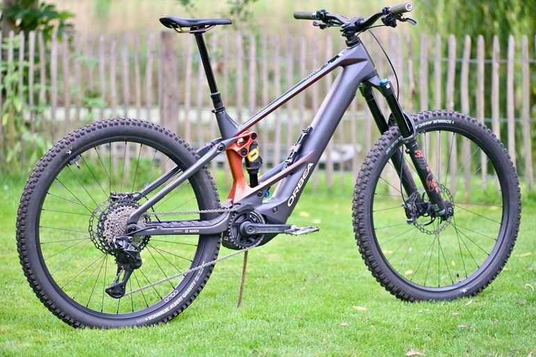 Orbea Wild M10 2025 2025 Mountainbike usato, Grigio chiaro — immagine 8 di 9
