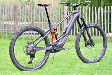Orbea Wild M10 2025 2025 Mountainbike de segunda mano, Gris claro — imagen 7 de 9