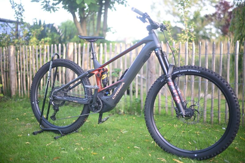 Orbea Wild M10 2025 2025 Mountainbike de segunda mano, Gris claro — imagen 3 de 9