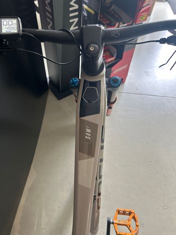 Used Focus SAM² 6.9 2022 2022 Mountainbike, Orange, 29 — image 8 of 10