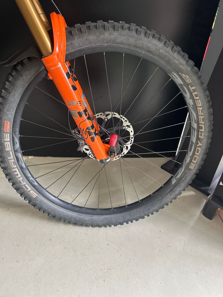 Used Focus SAM² 6.9 2022 2022 Mountainbike, Orange, 29 — image 6 of 10