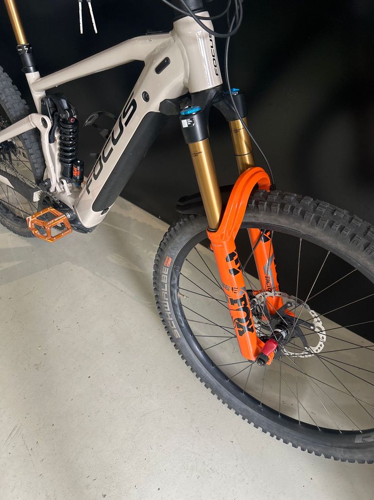 Used Focus SAM² 6.9 2022 2022 Mountainbike, Orange, 29 — image 5 of 10