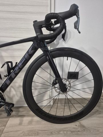 Used Trek Madone SL 6 AXS Gen 8 2027 2027 Road & Gravel