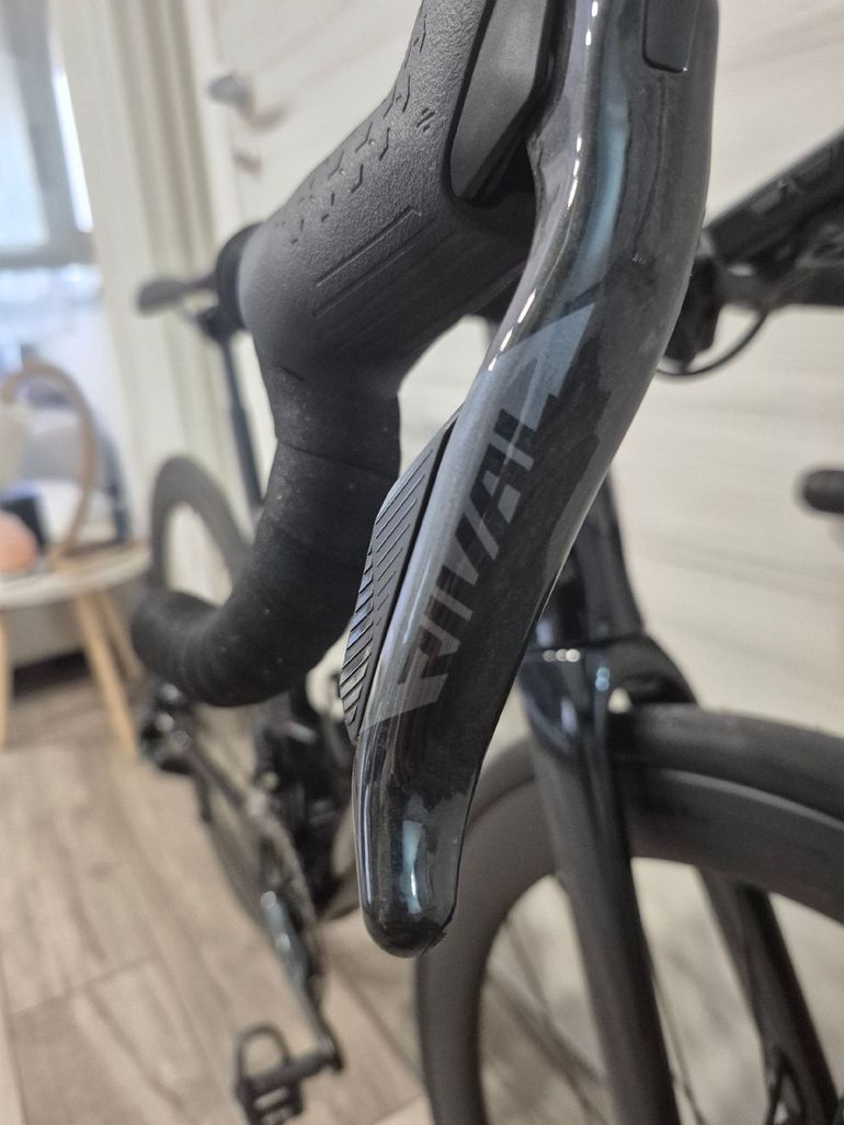 Used Trek Madone SL 6 AXS Gen 8 2027 2027 Road & Gravel, Black — image 5 of 10