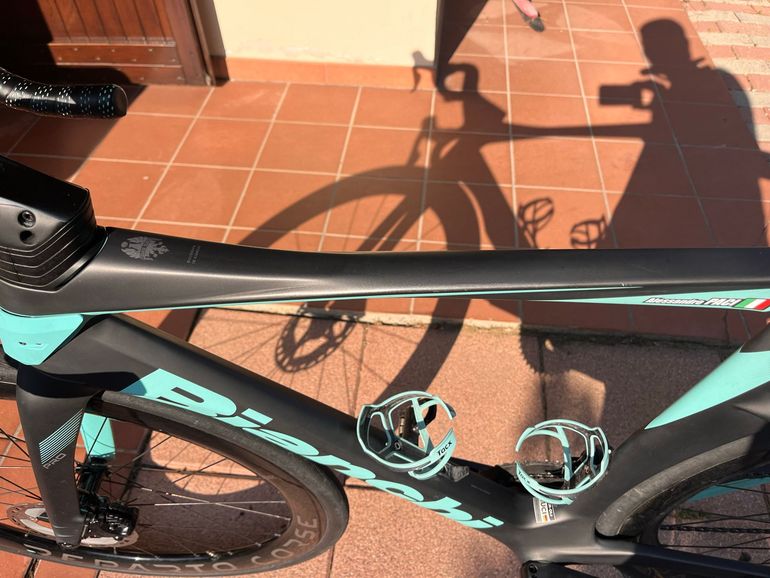 Used Bianchi Oltre PRO Ultegra Di2 2023 2023 Road & Gravel, Black — image 4 of 15