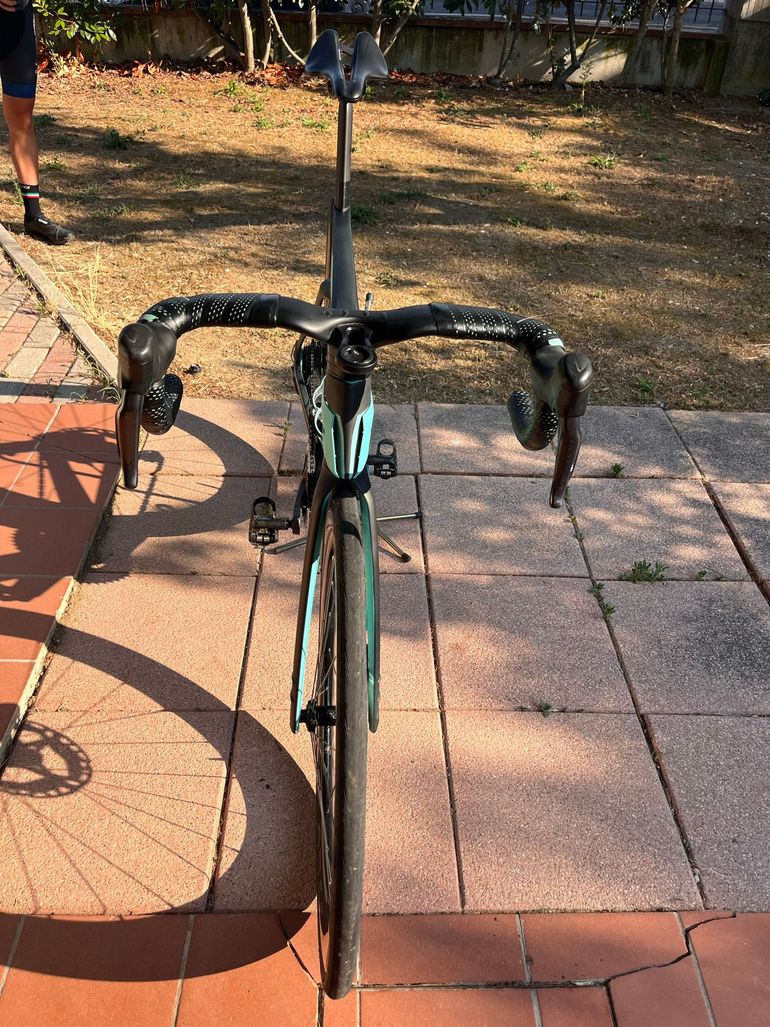 Used Bianchi Oltre PRO Ultegra Di2 2023 2023 Road & Gravel, Black — image 10 of 15