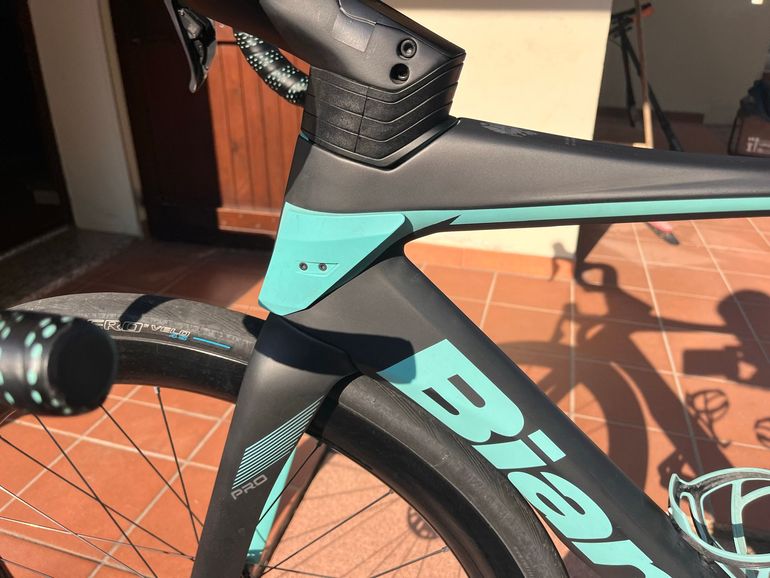 Used Bianchi Oltre PRO Ultegra Di2 2023 2023 Road & Gravel, Black — image 5 of 15