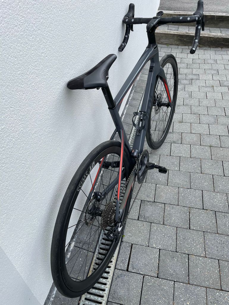 Używany BMC Roadmachine 01 THREE 2020 2020 Road & Gravel — zdjęcie 6 z 7