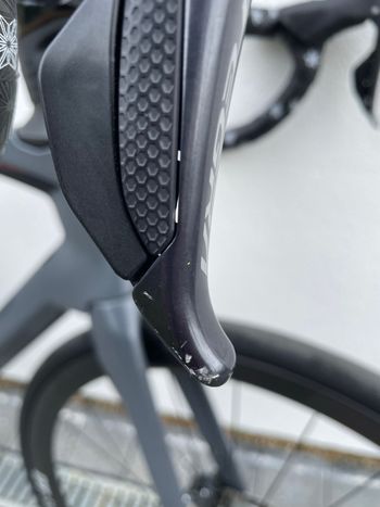 Używany BMC Roadmachine 01 THREE 2020 2020 Road & Gravel — zdjęcie 7 z 7