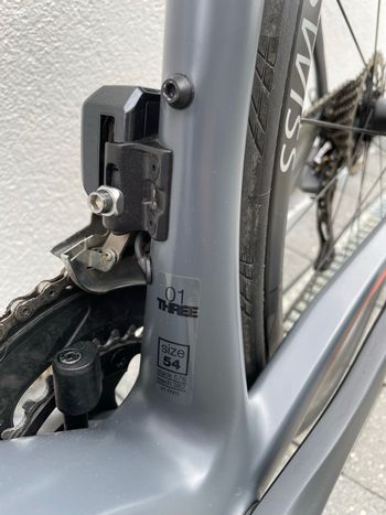 Używany BMC Roadmachine 01 THREE 2020 2020 Road & Gravel — zdjęcie 4 z 7