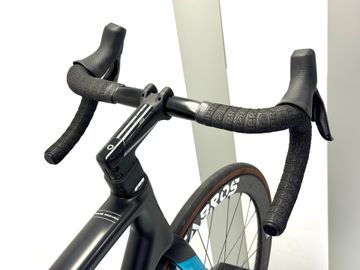 Used Dynatek Custom SRAM Force eTap AXS 2024 Road & Gravel, Blue — image 8 of 14