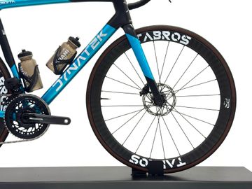 Used Dynatek Custom SRAM Force eTap AXS 2024 Road & Gravel, Blue — image 6 of 14