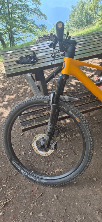 Used Scott Spark 910 2023 2023 Mountainbike, Orange, 29 — image 3 of 9