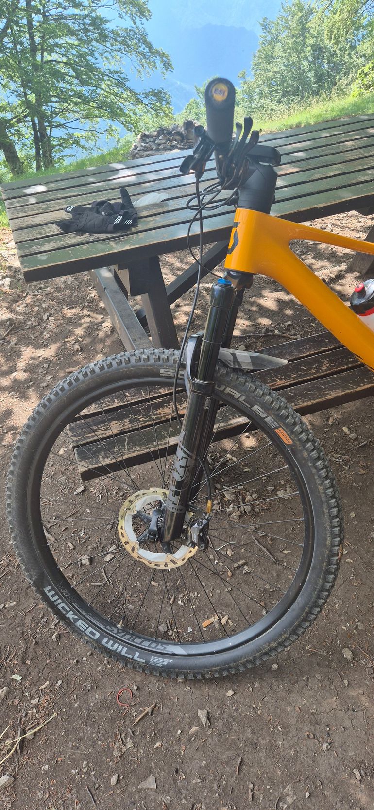 Used Scott Spark 910 2023 2023 Mountainbike, Orange, 29 — image 3 of 9