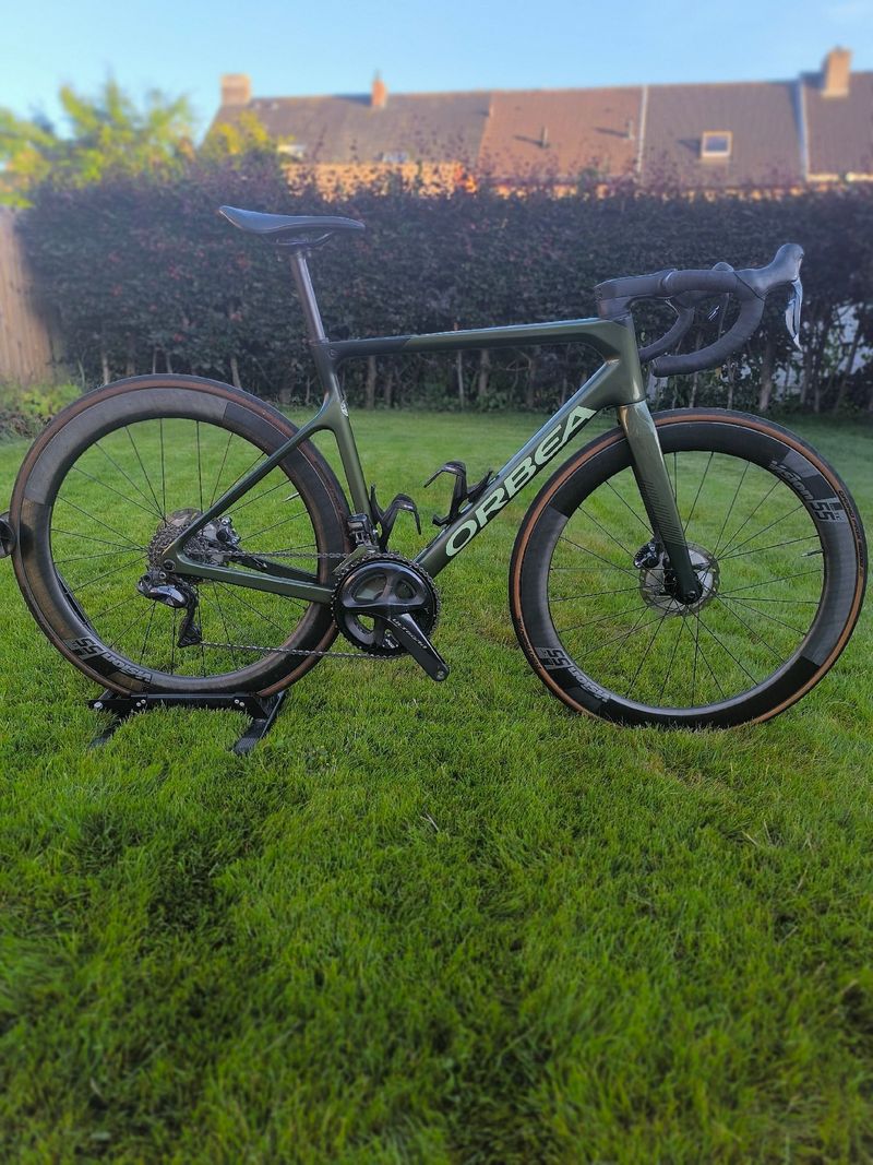 Orbea ORCA M25TEAM 2021 2021 Road & Gravel usato