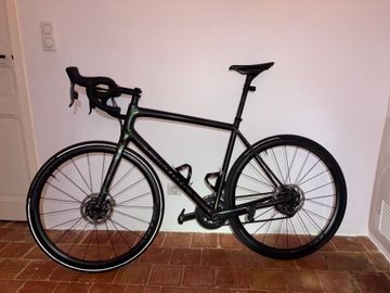 Used Specialized Aethos 2025 Road & Gravel, Black — image 2 of 4