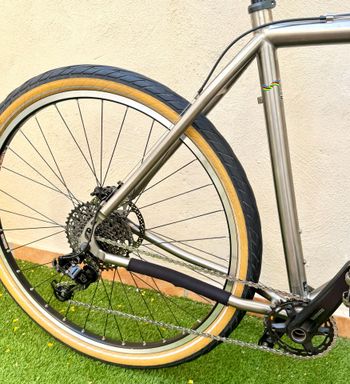 Used Seven Cycles Custom SRAM Force eTap AXS 2006 Road & Gravel, Light Gray — image 4 of 13