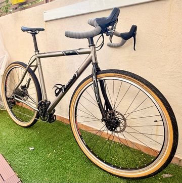 Used Seven Cycles Custom SRAM Force eTap AXS 2006 Road & Gravel, Light Gray — image 8 of 13