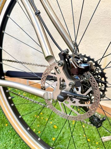 Used Seven Cycles Custom SRAM Force eTap AXS 2006 Road & Gravel, Light Gray — image 5 of 13