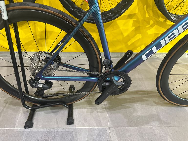 CUBE ATTAIN C:62, SLT 2026 2026 Road & Gravel d'occasion — image 3 sur 5