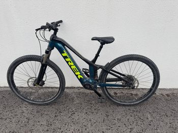 Used Trek Powerfly FS 4 625 2022 2022 MTB