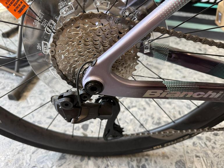 Used Bianchi Infinito Launch Edition ULTEGRA DI2 2026 2026 Road & Gravel, Purple — image 3 of 7