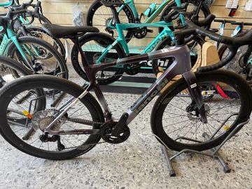 Used Bianchi Infinito Launch Edition ULTEGRA DI2 2026 2026 Road & Gravel