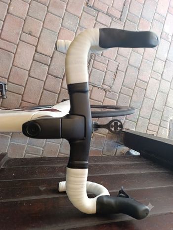 Used Trek Madone SLR 6 2021 2021 Road & Gravel, White — image 4 of 4