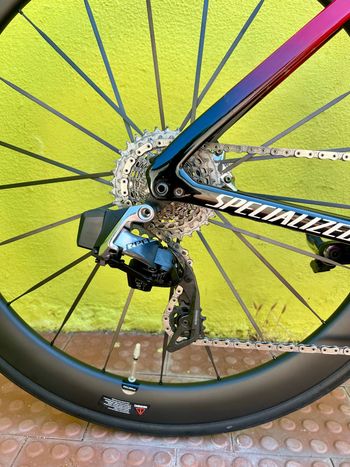 Specialized Tarmac SRAM Red eTap AXS 2024 Road & Gravel d'occasion — image 4 sur 10