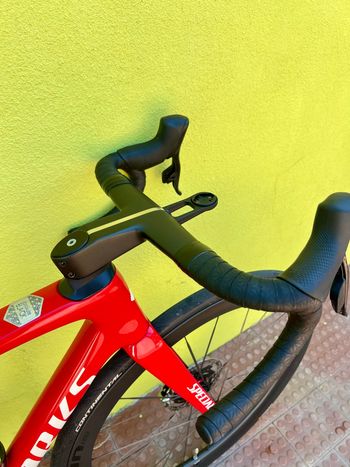 Specialized Tarmac SRAM Red eTap AXS 2024 Road & Gravel d'occasion — image 7 sur 10