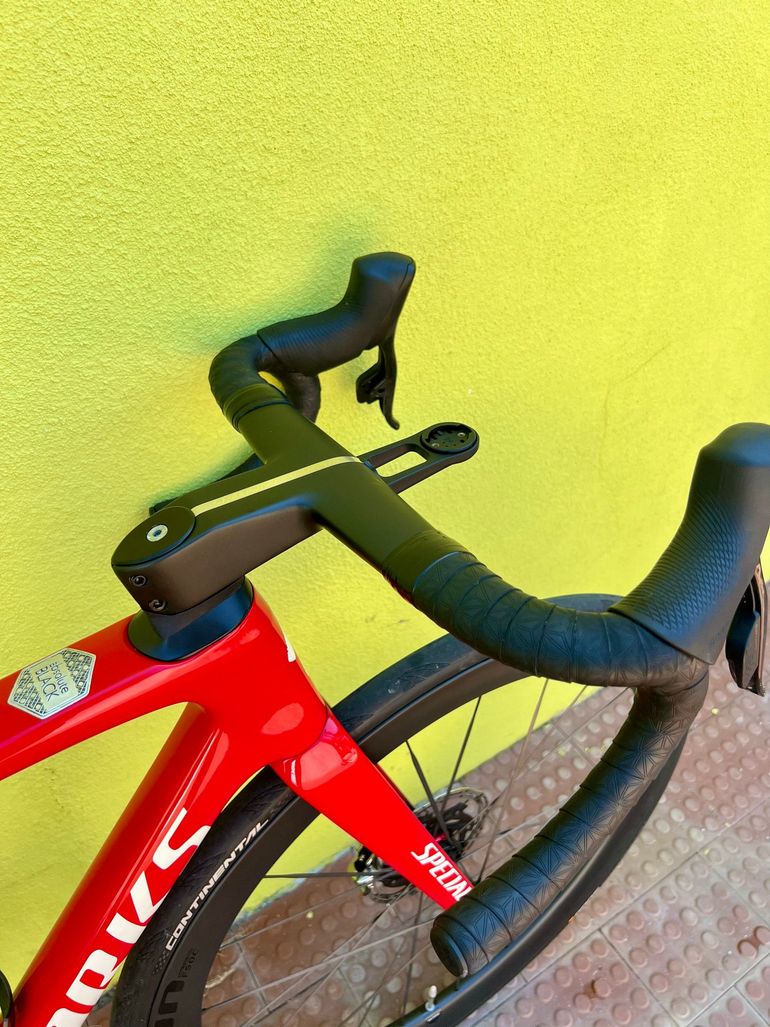 Specialized Tarmac SRAM Red eTap AXS 2024 Road & Gravel d'occasion — image 7 sur 10