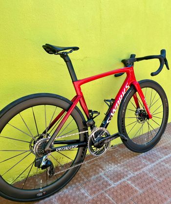 Specialized Tarmac SRAM Red eTap AXS 2024 Road & Gravel d'occasion — image 5 sur 10
