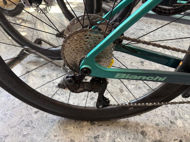 Used Bianchi Infinito PRO 2026 2026 Road & Gravel, Green — image 3 of 5