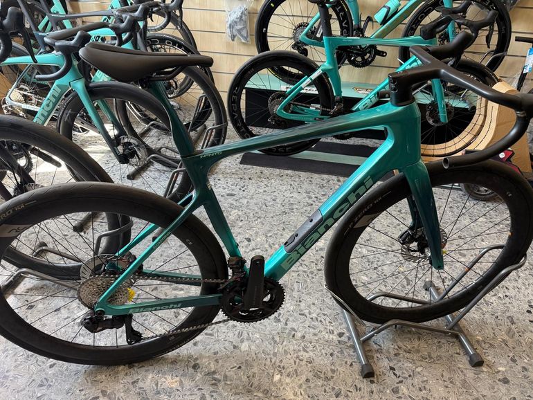 Used Bianchi Infinito PRO 2026 2026 Road & Gravel, Green — image 1 of 5