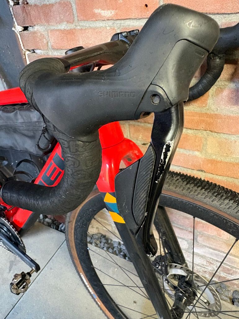 Used Trek Checkpoint Shimano 105 Di2 2023 Road & Gravel, Red — image 10 of 10