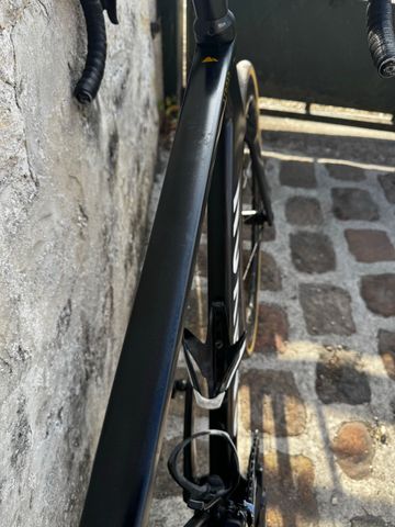 Gebrauchtes Canyon Aeroad CFR Disc eTap 2021 2021 Road & Gravel, Schwarz — Bild 9 von 12